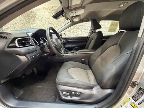 Used 2021 Toyota Camry LE FWD image 18