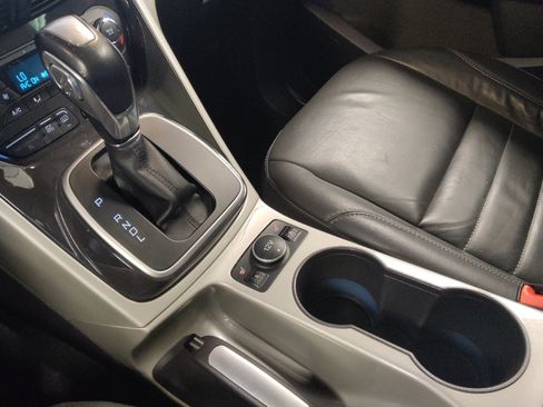 Used 2016 Ford C-MAX SEL w/ Equipment Group 302A FWD image 26