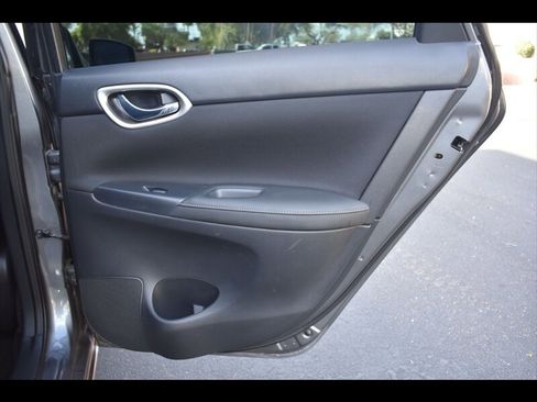 Used 2017 Nissan Sentra SV w/ Driver's Assist Package image 26