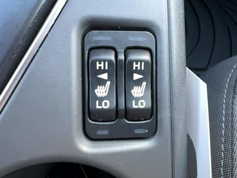 Certified 2025 Subaru Crosstrek 2.0i Premium image 30