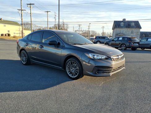 Used 2020 Subaru Impreza 2.0i image 2
