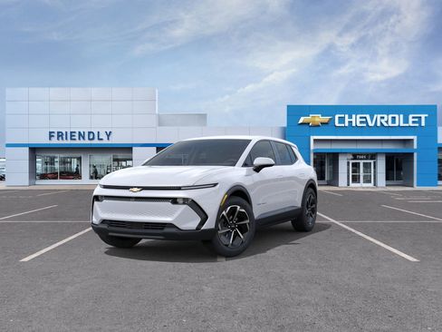 New 2026 Chevrolet Equinox EV LT image 18