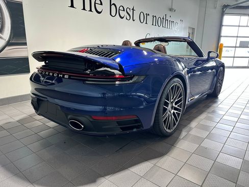 Used 2022 Porsche 911 Carrera S RWD image 4