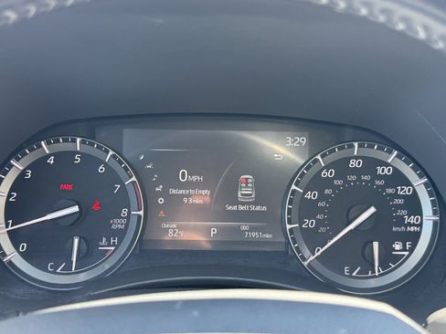 Used 2021 Toyota Highlander XLE AWD/4WD image 13