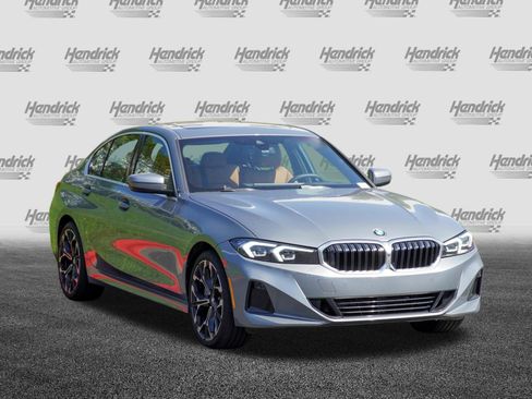 Certified 2025 BMW 330i Sedan RWD image 2