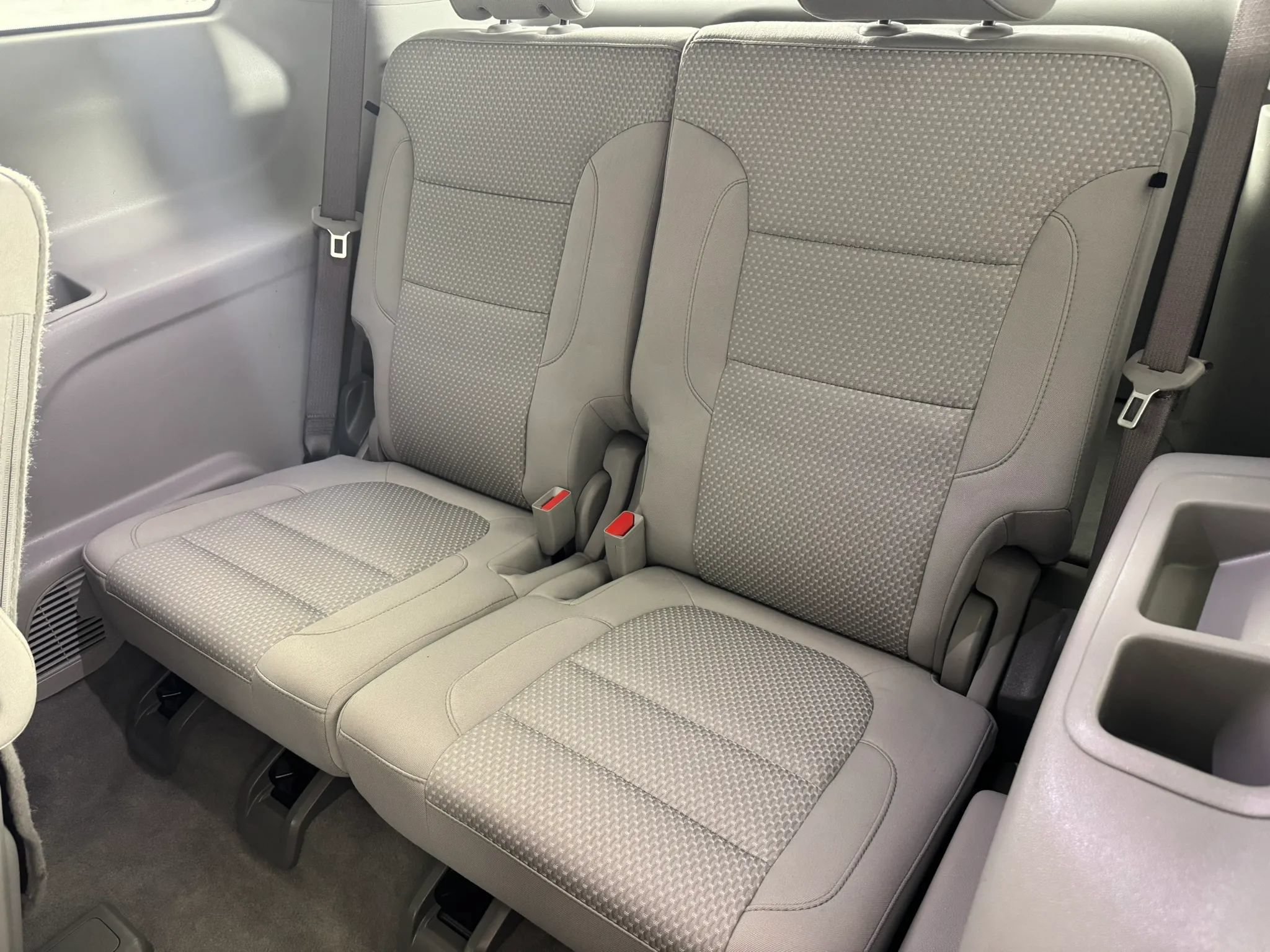 Used 2022 GMC Acadia SLE w/ Driver Convenience Package AWD/4WD image 39