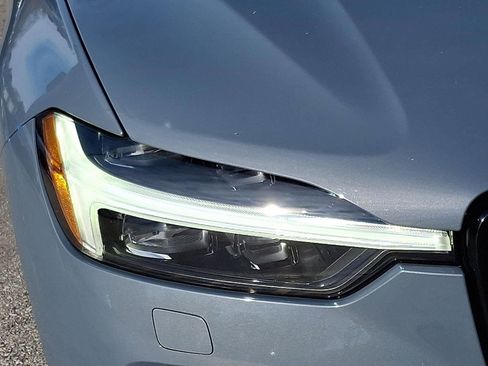 Certified 2023 Volvo XC60 B5 Plus w/ Climate Package AWD/4WD image 9