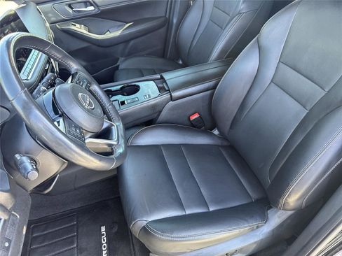 Used 2023 Nissan Rogue SL w/ SL Premium Package FWD image 11