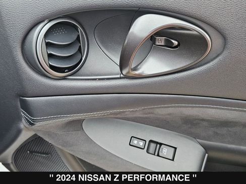Used 2024 Nissan Z Performance w/ Floor Mat Package image 28