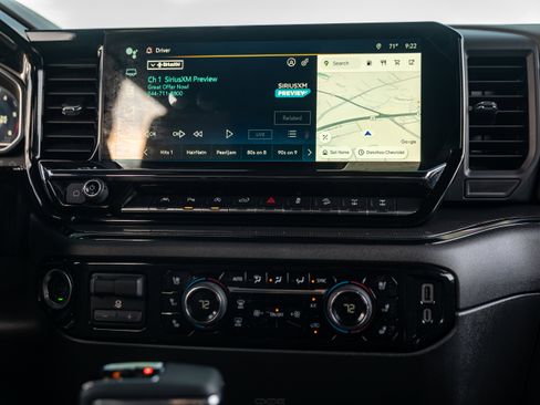 Used 2025 Chevrolet Silverado 1500 ZR2 image 25