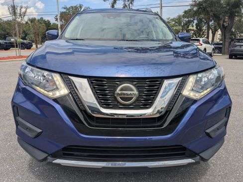 Used 2019 Nissan Rogue SV w/ Premium Package AWD/4WD image 8