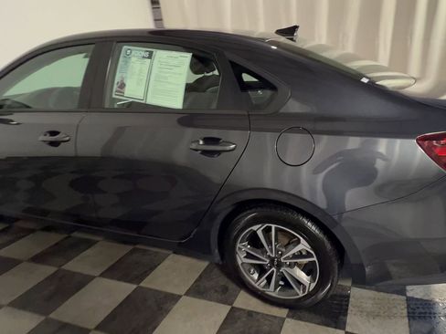Used 2023 Kia Forte LXS w/ LXS Technology Package FWD image 8
