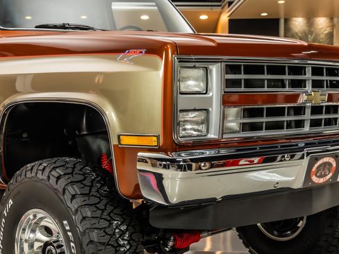 Used 1987 Chevrolet C/K Truck 2500 image 20