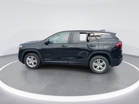 Used 2024 GMC Terrain SLE image 6