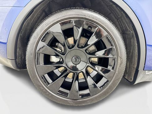Used 2021 Tesla Model Y Long Range AWD/4WD image 47