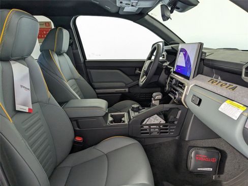 New 2025 Toyota Tacoma 4x4 Double Cab Hybrid image 4