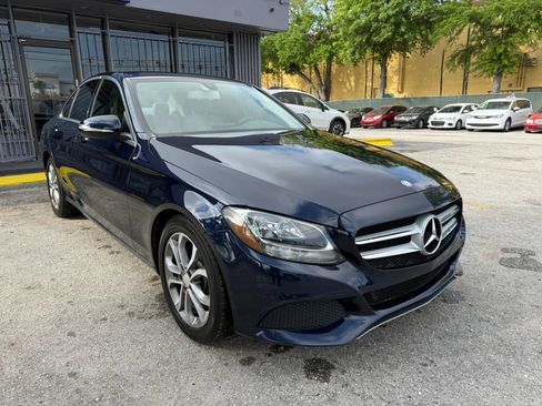 Used 2015 Mercedes-Benz C 300 Sedan image 3