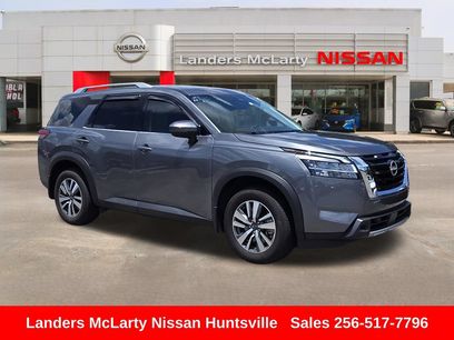 Used 2024 Nissan Pathfinder SL w/ Lighting Package (N92)