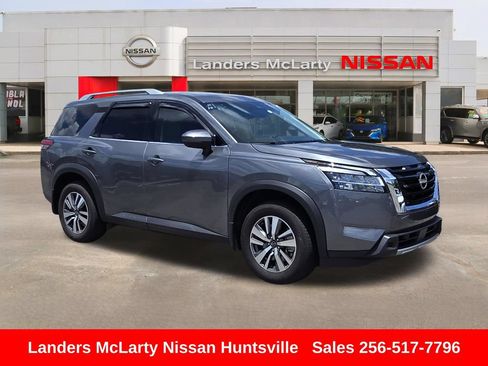 Used 2024 Nissan Pathfinder SL w/ Lighting Package (N92) FWD image 1