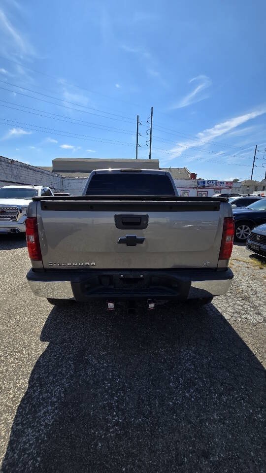 Used 2013 Chevrolet Silverado 1500 LT w/ All-Star Edition AWD/4WD image 5