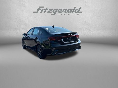 Used 2023 Kia Forte GT-Line w/ GT-Line Premium Package FWD image 6