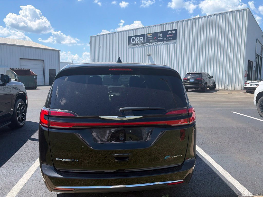 Used 2022 Chrysler Pacifica Limited FWD image 7