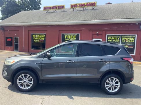 Used 2018 Ford Escape SEL AWD/4WD image 5