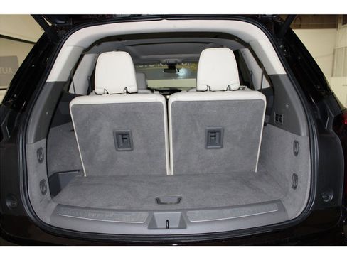 Used 2020 Cadillac XT6 Premium Luxury w/ LPO, Floor Liner Package image 22