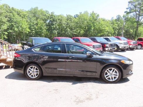 Used 2013 Ford Fusion SE FWD image 6