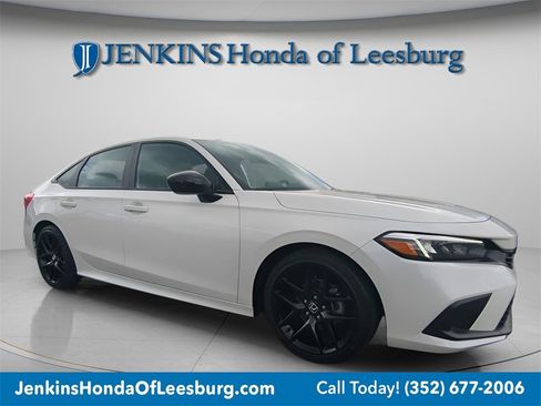 Used 2023 Honda Civic Sport image 1