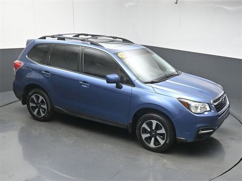 Used 2018 Subaru Forester 2.5i Premium w/ All-Weather Package image 41