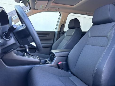 Used 2025 Honda CR-V EX image 5