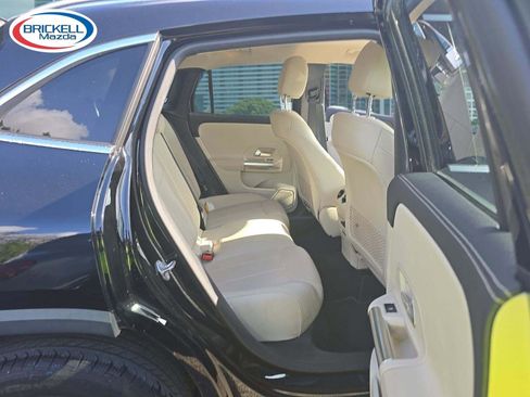 Used 2022 Mercedes-Benz GLA 250 image 7