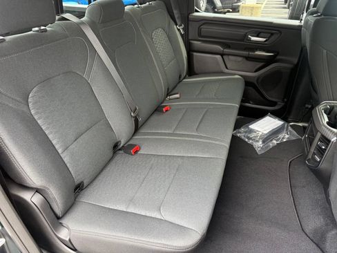 New 2026 RAM 1500 Express AWD/4WD image 46