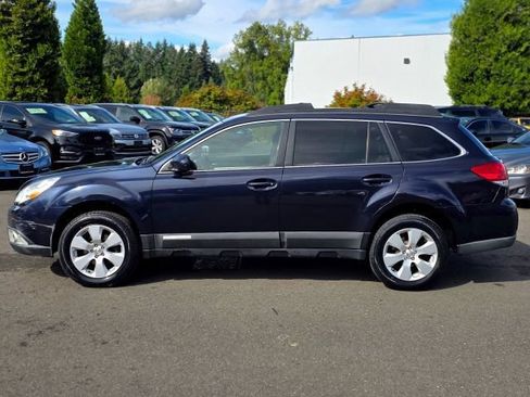Used 2012 Subaru Outback 2.5i Premium w/ All-Weather Pkg AWD/4WD image 5