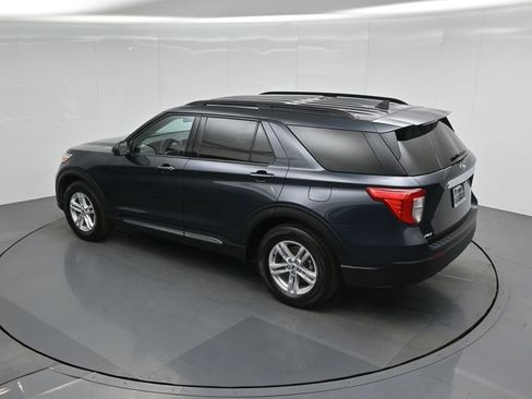 Certified 2023 Ford Explorer XLT RWD image 44