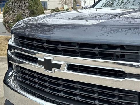 Used 2022 Chevrolet Silverado 1500 LT w/ LPO, Dark Essentials Package AWD/4WD image 30