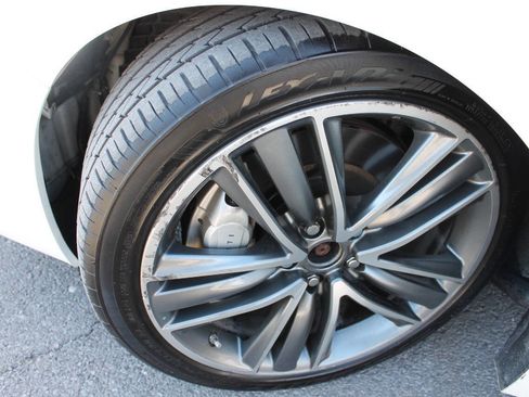 Used 2014 INFINITI Q50 Hybrid AWD w/ Deluxe Technology Package image 10