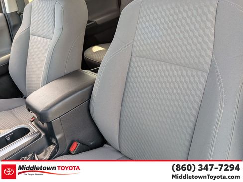 Certified 2020 Toyota Tacoma SR5 AWD/4WD image 14