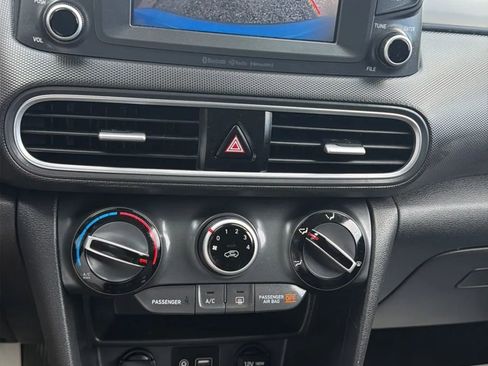 Used 2019 Hyundai Kona SEL image 30