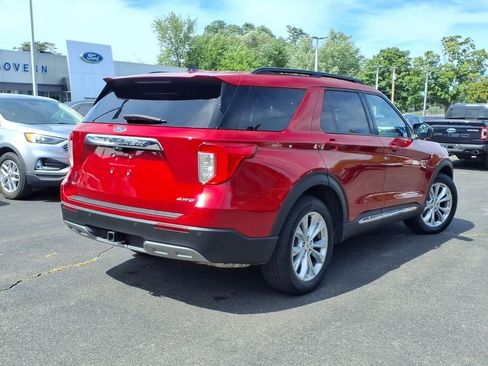 Used 2023 Ford Explorer XLT w/ Equipment Group 202A AWD/4WD image 6