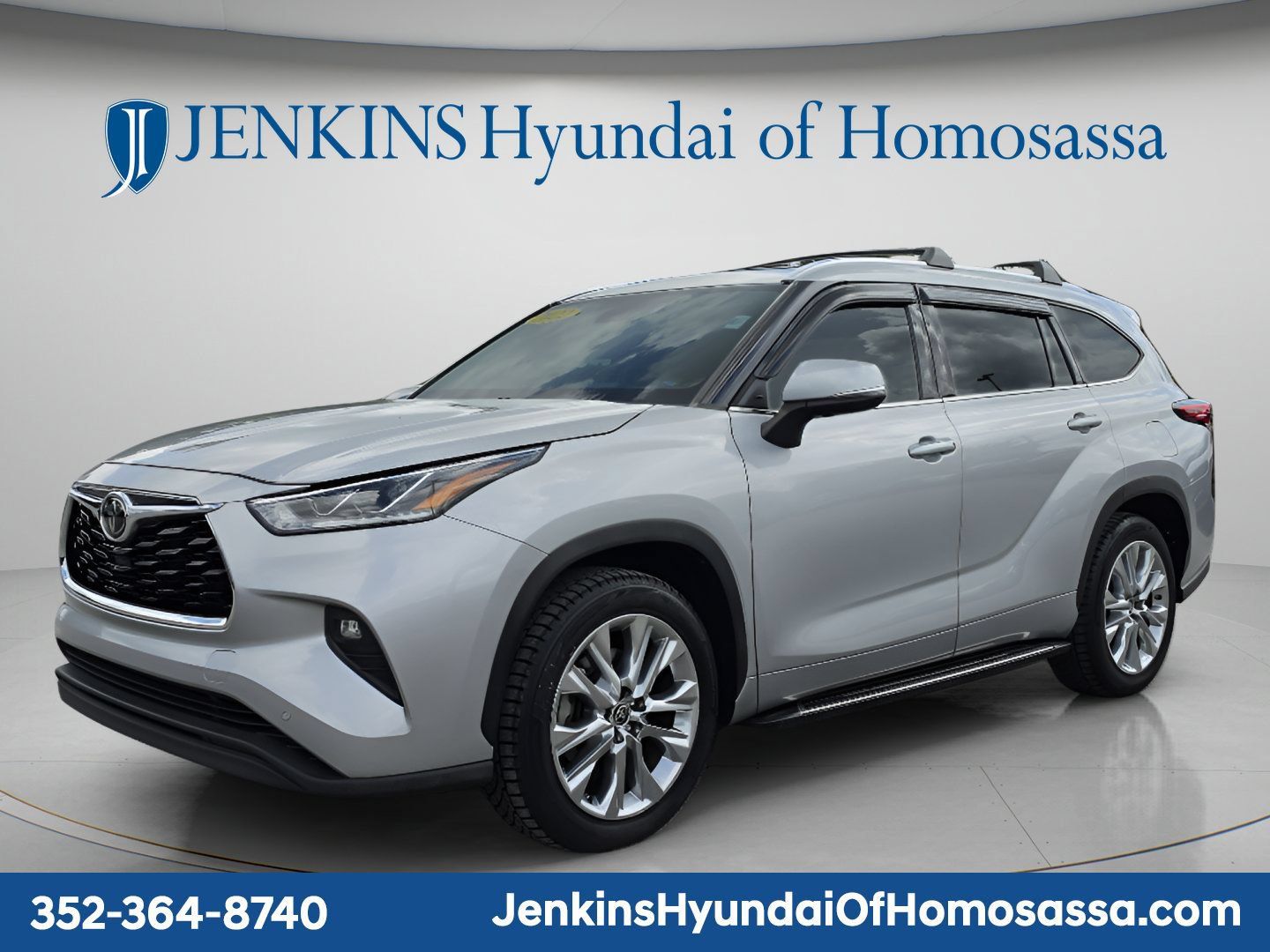 Used 2022 Toyota Highlander Limited FWD image 10