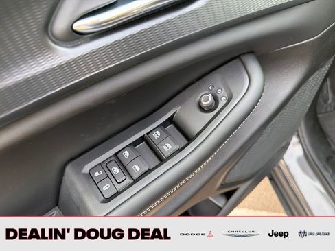 New 2026 Jeep Grand Cherokee Laredo AWD/4WD image 11