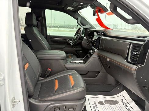 Used 2024 GMC Sierra 3500 AT4 w/ AT4 Premium Plus Package image 29