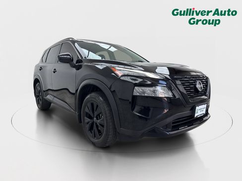 Used 2023 Nissan Rogue SV w/ SV Premium B Package FWD image 13