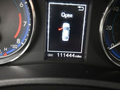 Used 2019 Toyota Corolla SE FWD image 12