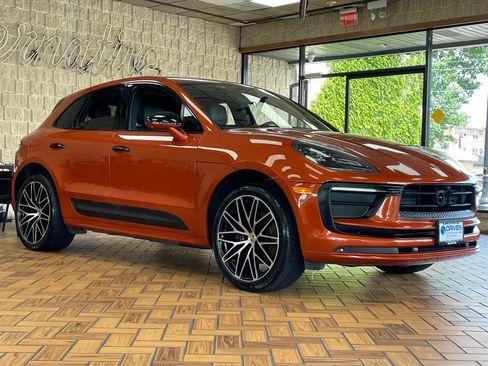 Used 2023 Porsche Macan AWD/4WD image 8
