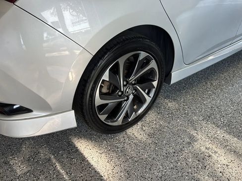 Used 2018 Toyota Corolla iM FWD image 36