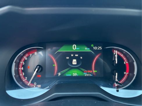 Used 2025 Toyota RAV4 XLE image 10