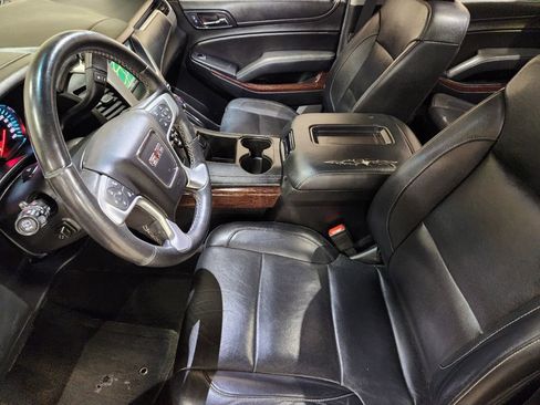 Used 2018 GMC Yukon XL SLT image 31